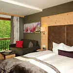 Burgschrofn Hotel Tux