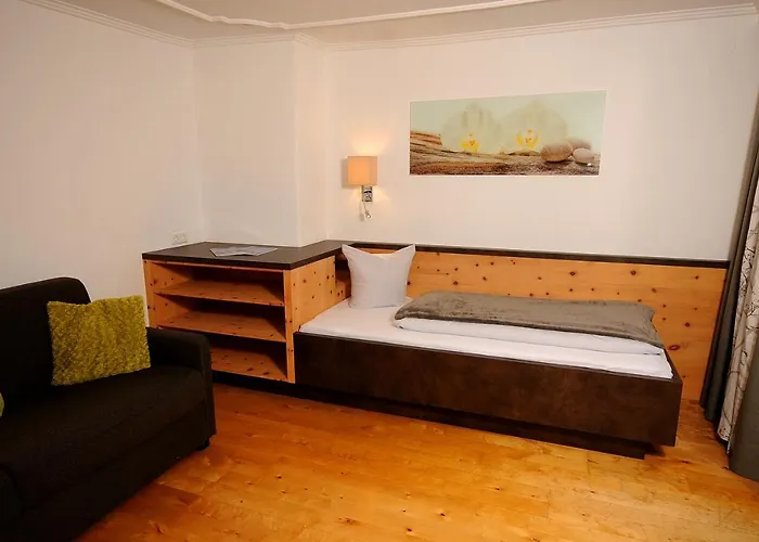 博格斯克芬酒店 图克斯